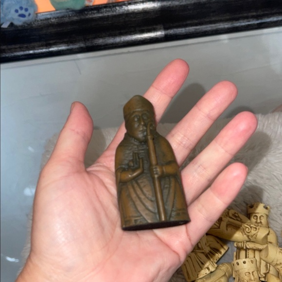 Never used but meant to look vintage Chess Piece Set in Brown and Cream - Picture 5 of 8